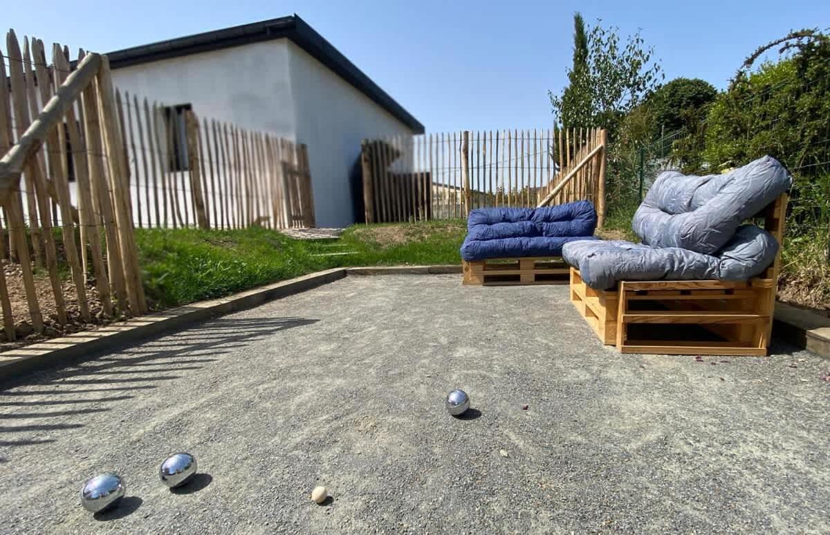 Carantec 4 Stars Villa With Jacuzzi And Garden For 8 Persons Exteriör bild